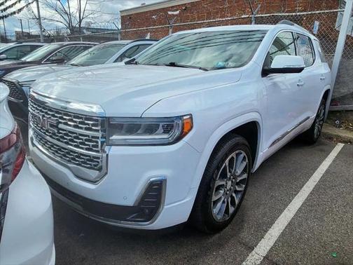 2022 GMC Acadia Denali
