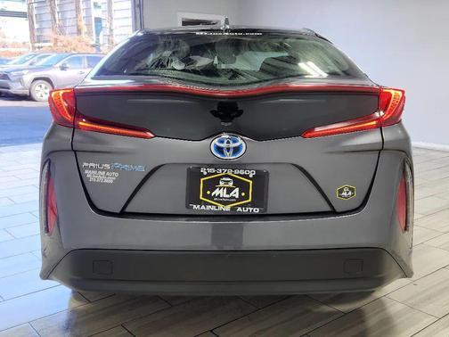 2022 Toyota Prius Prime LE