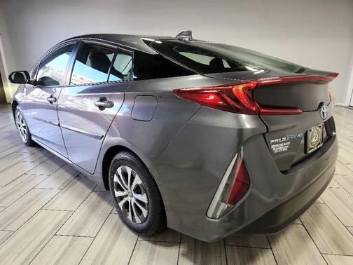 2022 Toyota Prius Prime LE