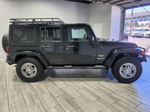 2012 Jeep Wrangler Unlimited Sahara