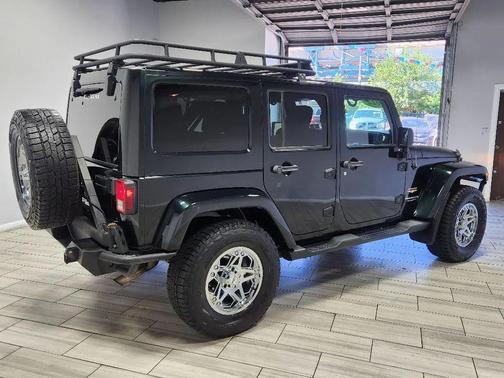 2012 Jeep Wrangler Unlimited Sahara