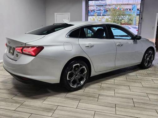 2022 Chevrolet Malibu LT