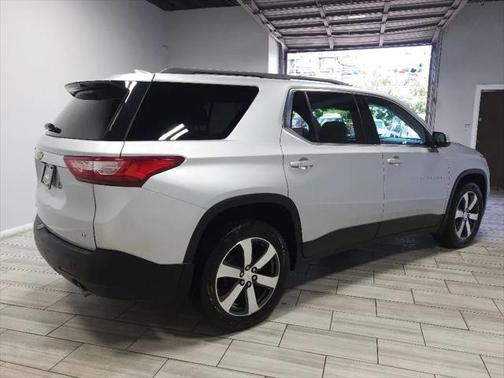 2021 Chevrolet Traverse LT Leather