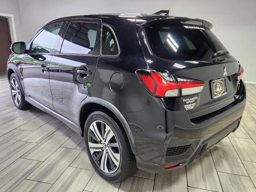 Labrador Black Pearl 2024 Mitsubishi Outlander Sport SE