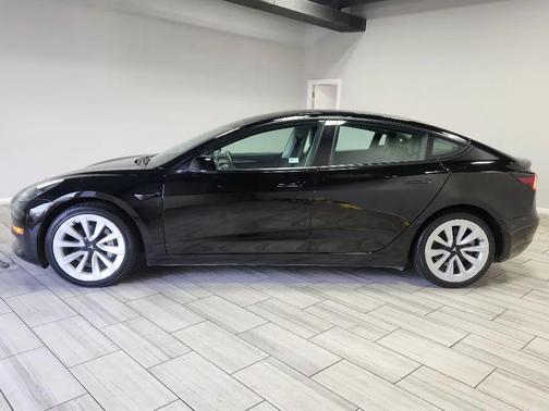 2023 Tesla Model 3 Standard Range