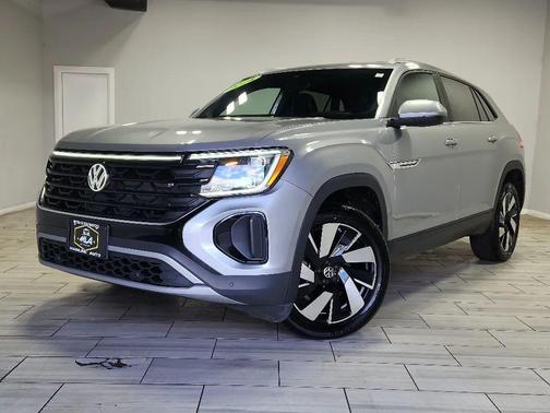 2024 Volkswagen Atlas Cross Sport 2.0T SE w/Technology 4MOTION