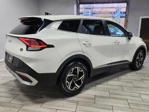 2023 Kia Sportage LX