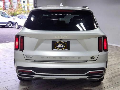 2022 Kia Sorento S