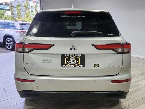 2023 Mitsubishi Outlander PHEV SE S-AWC
