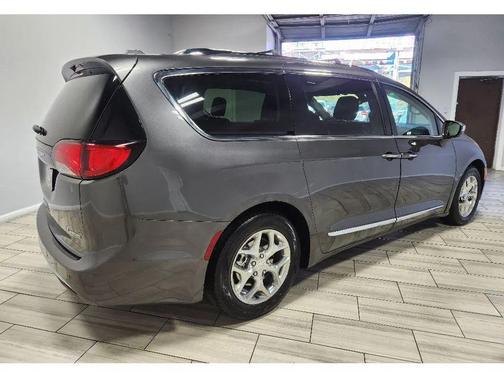 2019 Chrysler Pacifica Limited