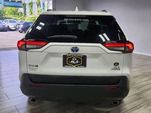 2020 Toyota RAV4 Hybrid XLE