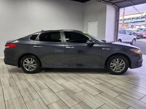 2019 Kia Optima LX