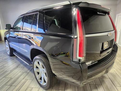 2019 Cadillac Escalade Luxury