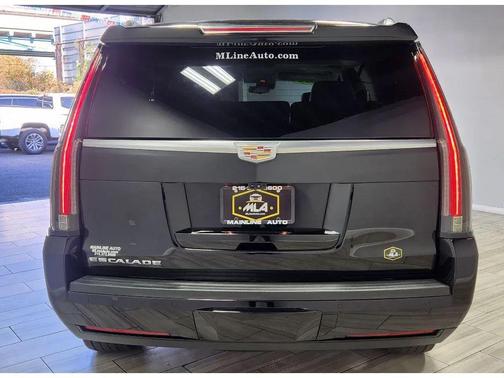 2019 Cadillac Escalade Luxury