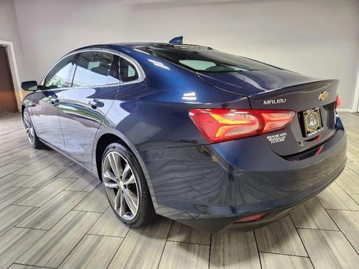 2022 Chevrolet Malibu FWD LT