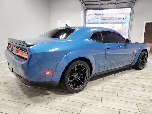 2022 Dodge Challenger R/T Scat Pack Widebody