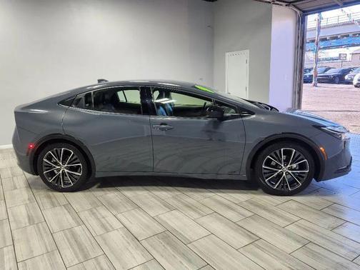 2023 Toyota Prius XLE