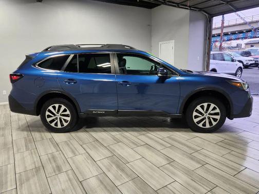 2022 Subaru Outback Premium