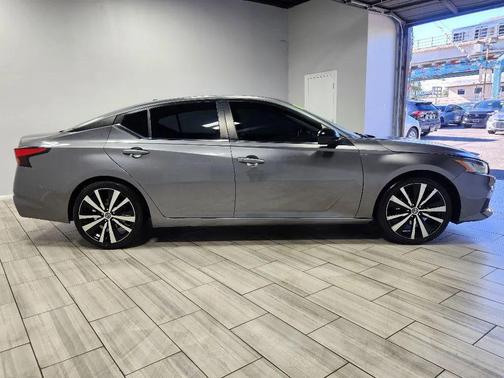 2019 Nissan Altima 2.5 SR
