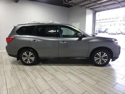 2020 Nissan Pathfinder SL 4WD