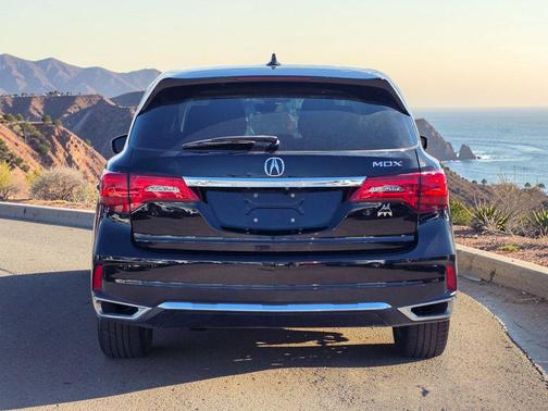 Majestic Black Pearl 2020 Acura MDX 3.5L