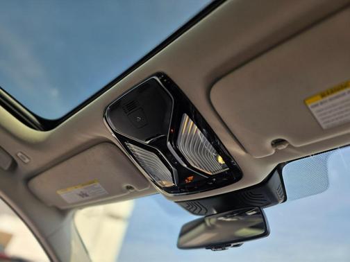 2022 BMW 750 i xDrive