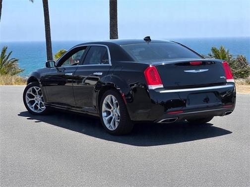 2016 Chrysler 300C Platinum