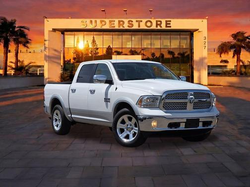 Bright White Clearcoat 2014 RAM 1500 Laramie