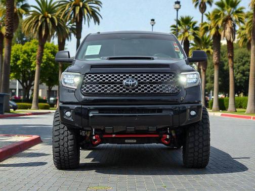 2018 Toyota Tundra SR5