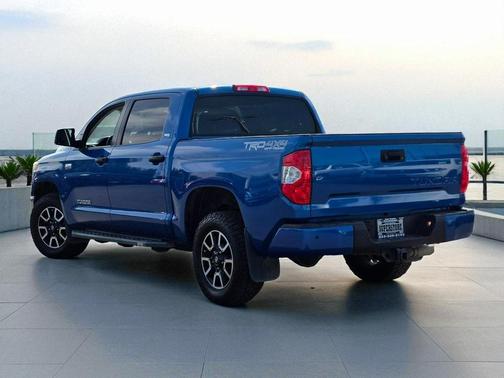2017 Toyota Tundra SR5