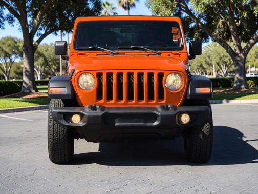 2019 Jeep Wrangler Sport