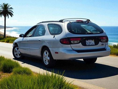 2004 Ford Taurus SE