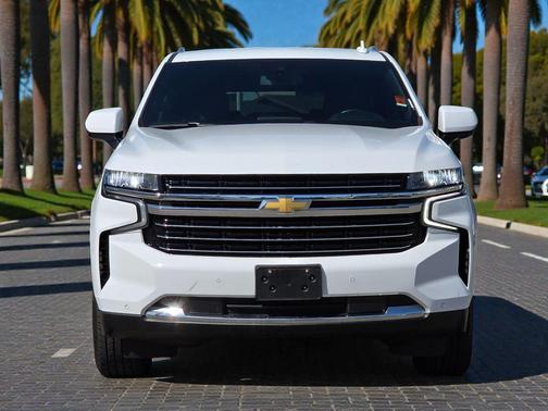 2024 Chevrolet Suburban LT