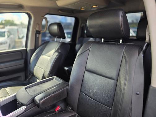 2014 Nissan Titan SL