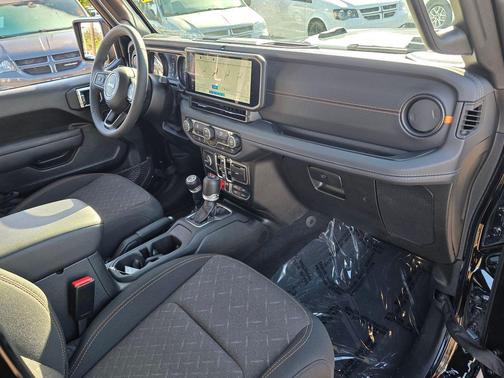 Black Clearcoat 2026 Jeep Gladiator Mojave 4x4