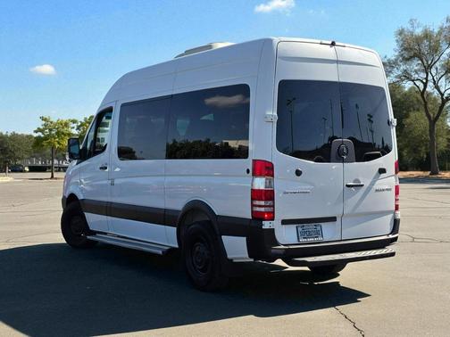 2014 Mercedes-Benz Sprinter 2500