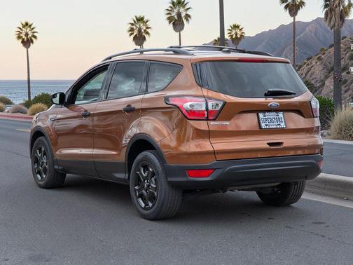 Canyon Ridge Metallic 2017 Ford Escape S