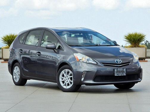 2014 Toyota Prius v Three