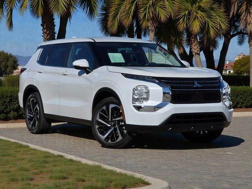 2022 Mitsubishi Outlander ES 2.5 2WD