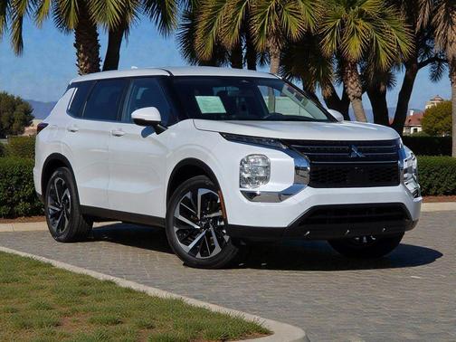 2022 Mitsubishi Outlander ES 2.5 2WD
