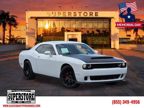 White Knuckle Clearcoat 2017 Dodge Challenger R/T