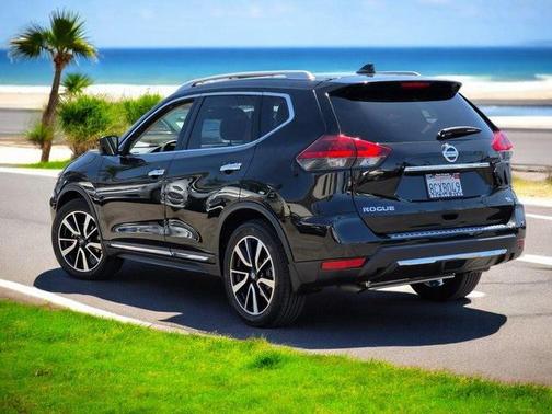 2018 Nissan Rogue SL