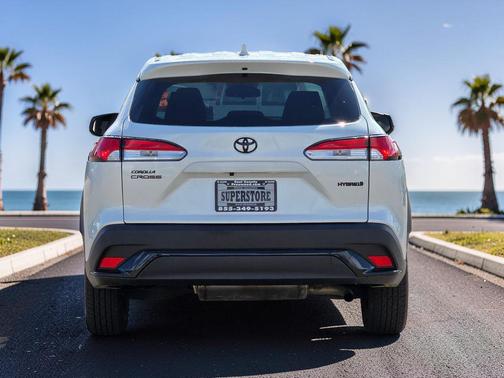 Wind Chill Pearl 2024 Toyota Corolla Hybrid L