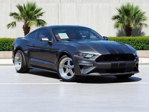 2020 Ford Mustang EcoBoost