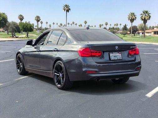 Mineral Gray Metallic 2018 BMW 320 i