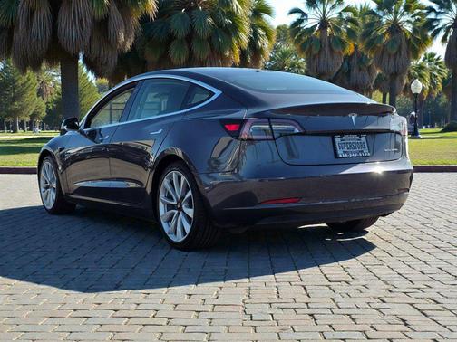 2019 Tesla Model 3 Long Range