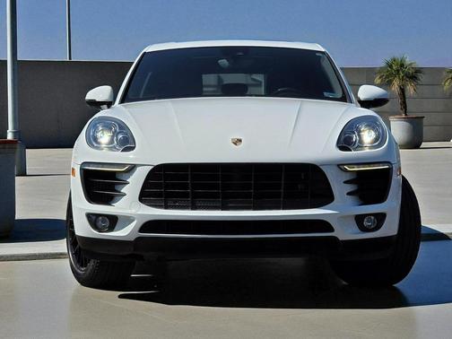 2016 Porsche Macan S