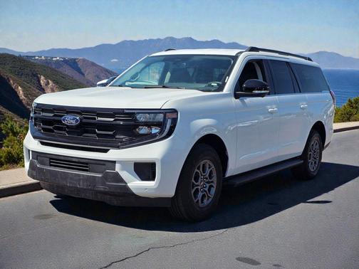 Oxford White 2026 Ford Expedition Max Active 4x4