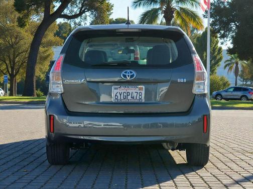 2013 Toyota Prius v Three