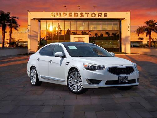 Snow White Pearl 2016 Kia Cadenza Limited